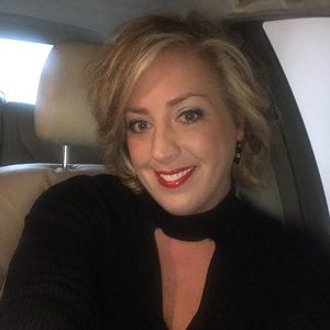 Meet your Posher, April